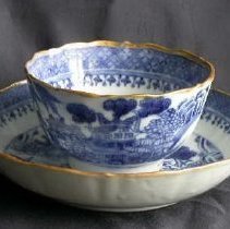 cup and saucer side view (89.0